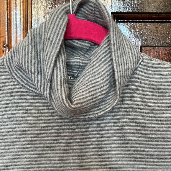 Extremely soft, cowl neck striped sweater from Upwest. Women’s size S - Picture 2 of 3